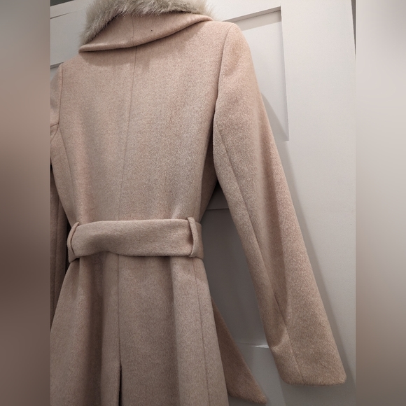 Club Monaco Lenoria Belted Wool Coat with Faux-Fur Collar - Picture 14 of 16